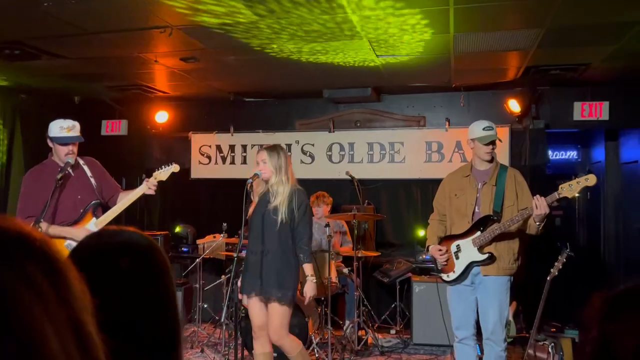 Sweet Tea Pedigree at Smith's Olde Bar